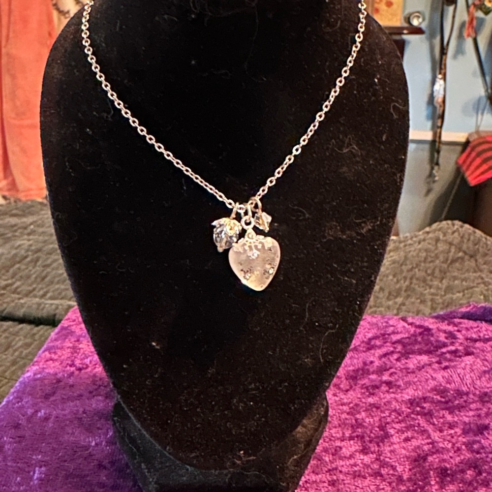 NWT Retired Brighton Frosty Heart Flakes Necklace JN7512 - Picture 2 of 9